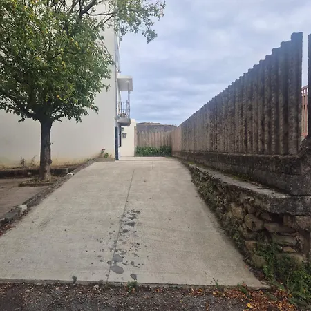 Casa Jardin En Vello דירה